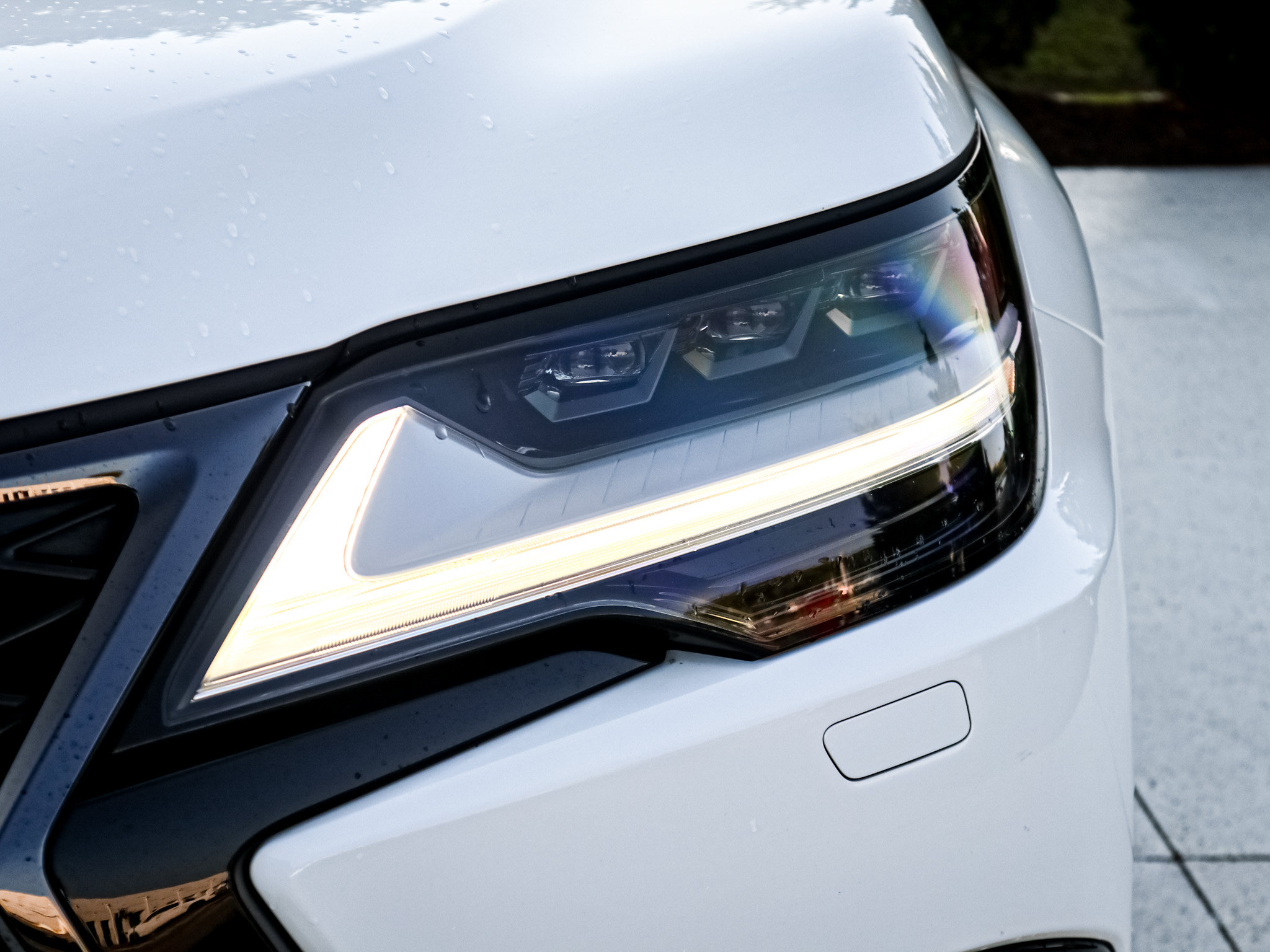 Used 2023 Lexus LX 600 F Sport w/ Accessory Package (Z1) AWD/4WD image 6