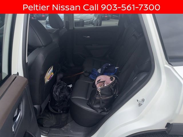 Certified 2022 Nissan Rogue SV w/ SV Premium Package image 15