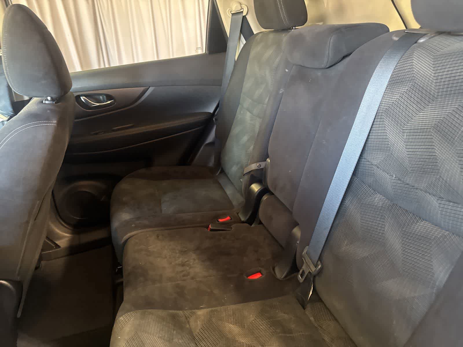Used 2014 Nissan Rogue SV FWD image 13
