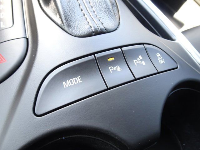 Used 2016 Chevrolet Volt Premier w/ Driver Confidence Package FWD image 19