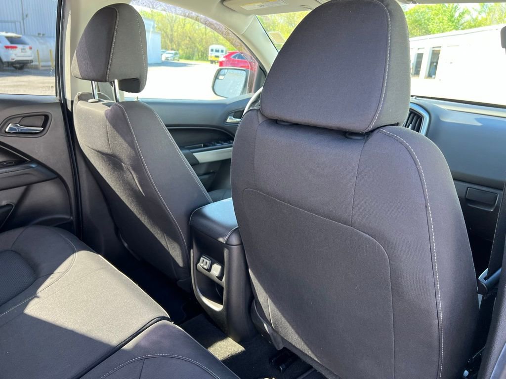 Used 2018 Chevrolet Colorado LT w/ LT Convenience Package RWD image 14