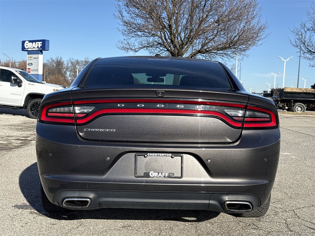 Used 2020 Dodge Charger SXT w/ Leather Interior Group image 7