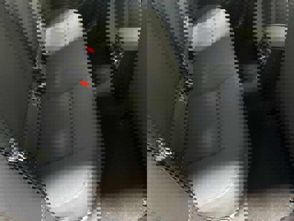 Used 2025 Toyota Corolla LE image 51