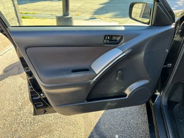 Used 2003 Pontiac Vibe image 10