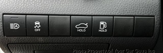 Used 2020 Toyota Camry LE FWD image 24