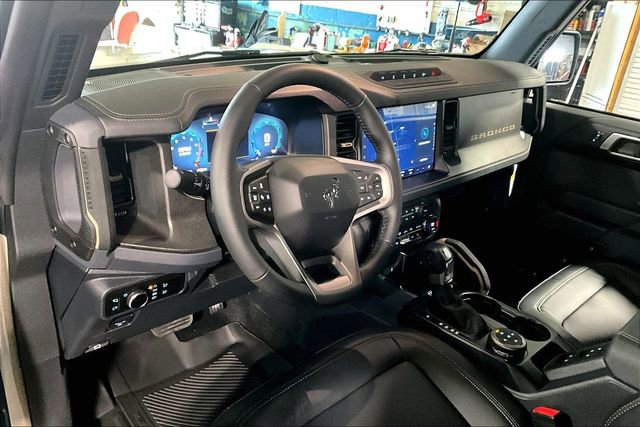 New 2025 Ford Bronco Badlands image 6