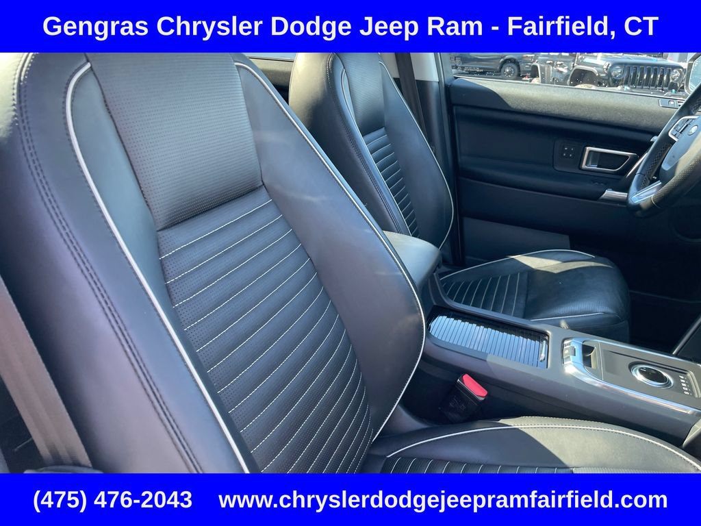 Used 2019 Land Rover Discovery Sport HSE AWD/4WD image 21