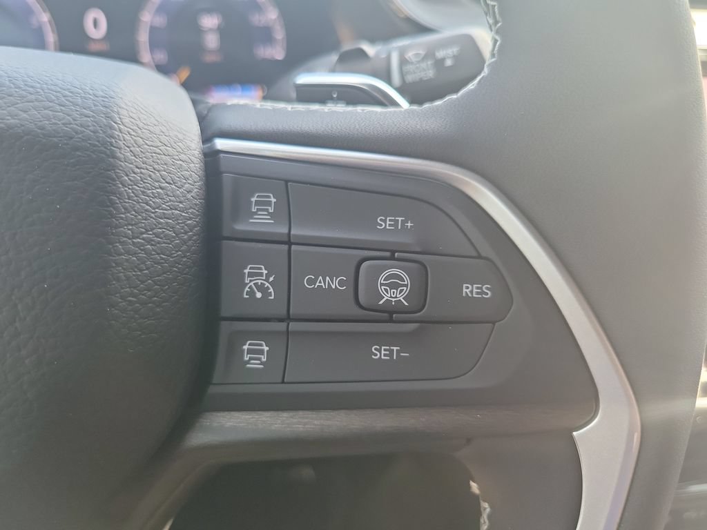 New 2026 Jeep Grand Cherokee Altitude RWD image 15