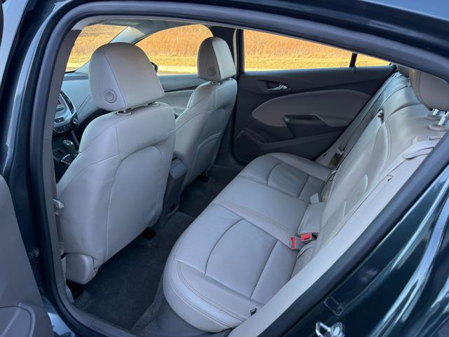 Used 2017 Chevrolet Cruze Premier image 14