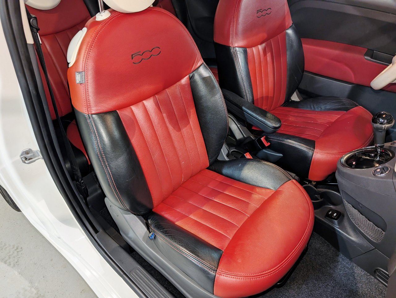 Used 2016 FIAT 500 Pop w/ Italia Package FWD image 23
