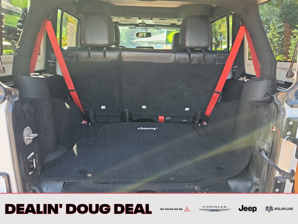 Used 2017 Jeep Wrangler Unlimited Rubicon AWD/4WD image 23