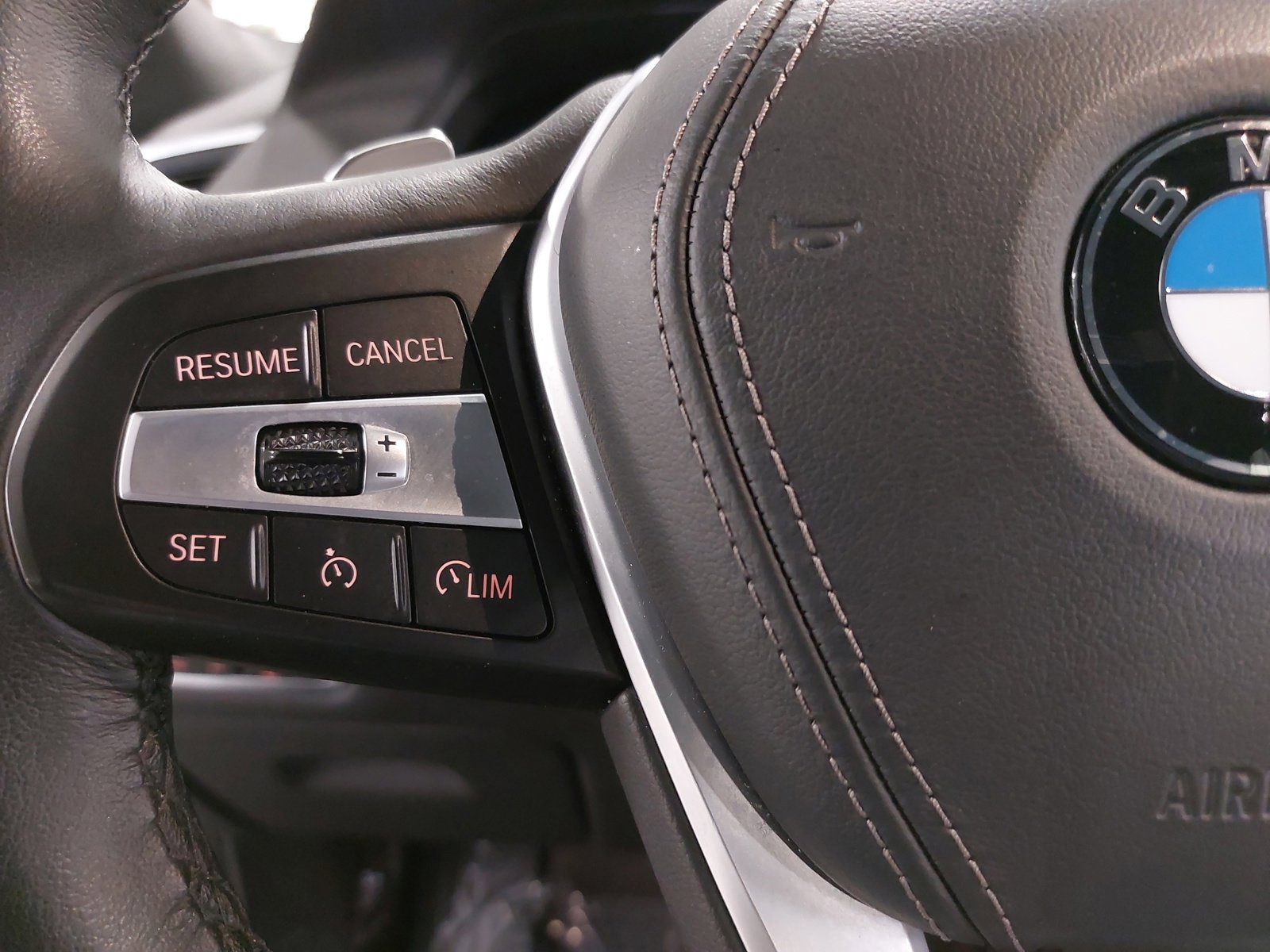 Used 2023 BMW X5 sDrive40i w/ Premium Package image 18