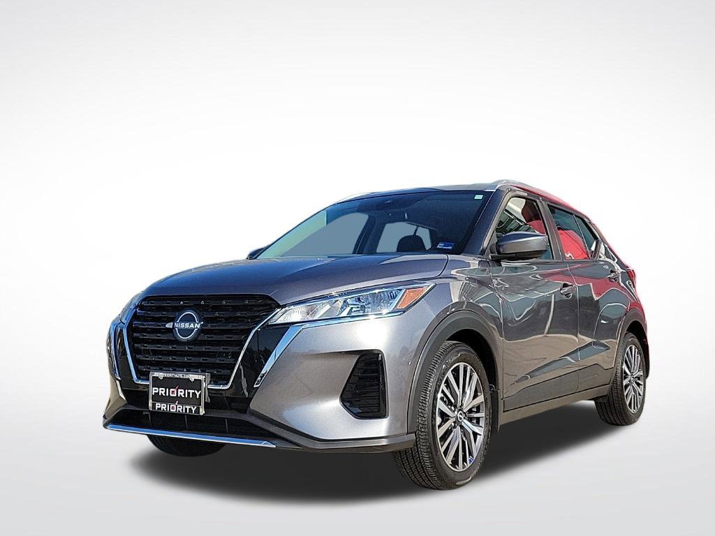 Used 2023 Nissan Kicks SV