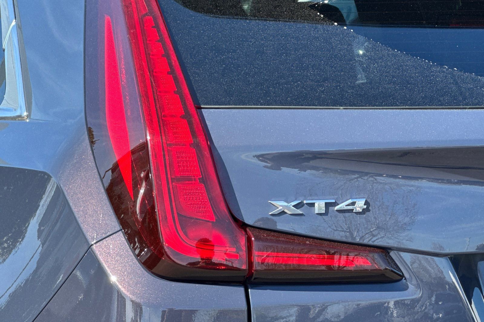 Used 2025 Cadillac XT4 Premium Luxury image 45