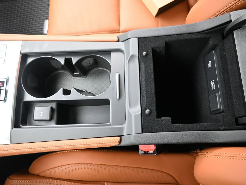 New 2026 Jaguar F-PACE R-Dynamic S image 27