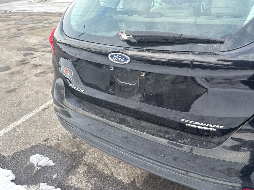 Used 2016 Ford Focus Titanium image 4