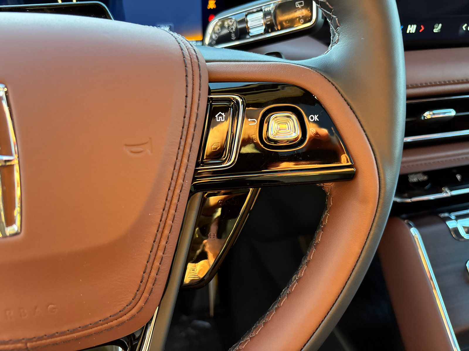 New 2027 Lincoln Aviator Reserve AWD/4WD image 17