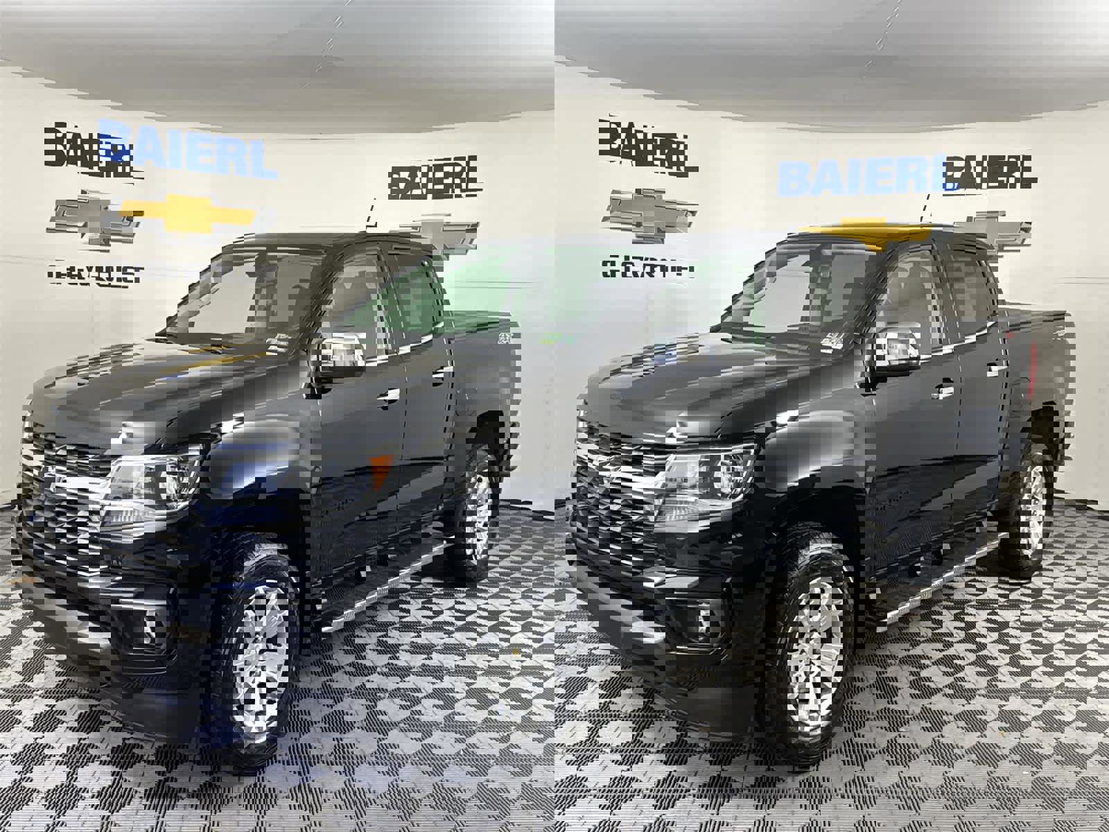 Used 2022 Chevrolet Colorado LT w/ LT Convenience Package image 1