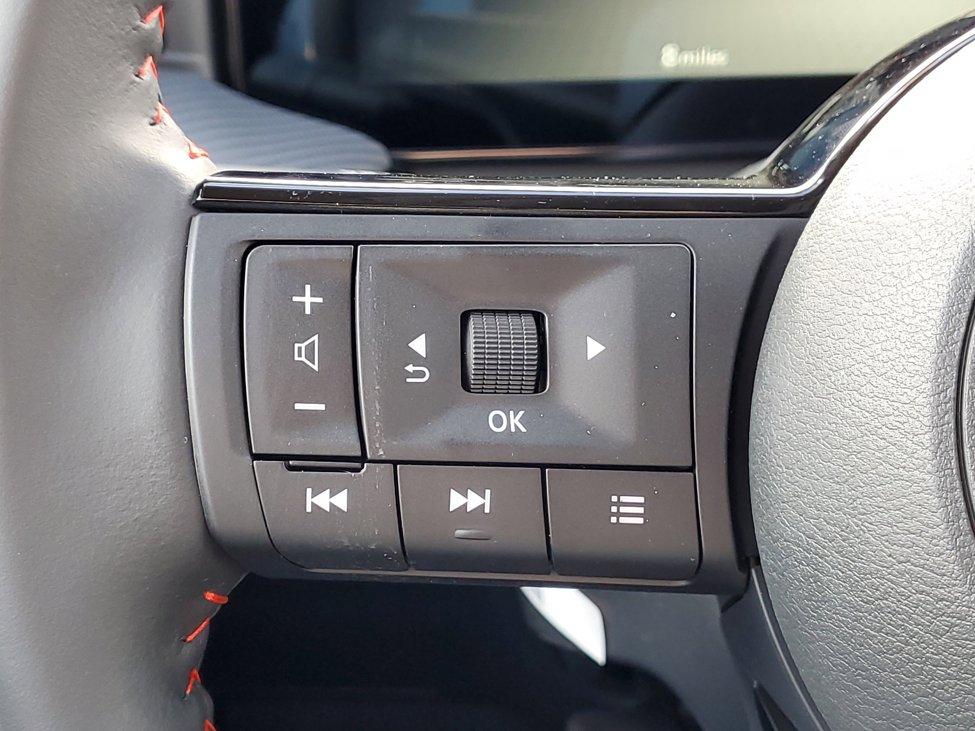 New 2026 Nissan Kicks SR w/ Cold Weather Package image 11