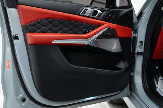 Used 2024 BMW X5 M Competition w/ Executive Package image 25