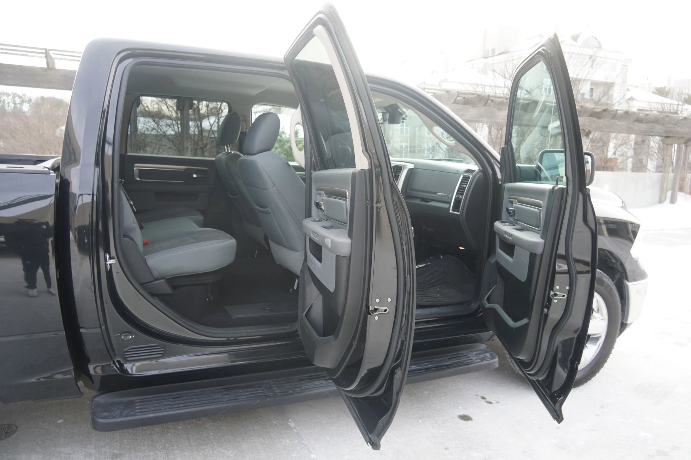 Used 2019 RAM 1500 Big Horn AWD/4WD image 11