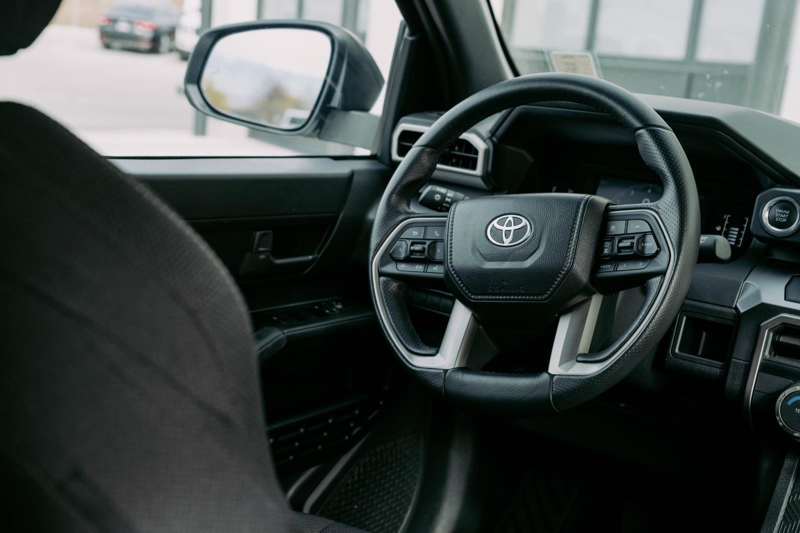 Used 2025 Toyota 4Runner SR5 image 12