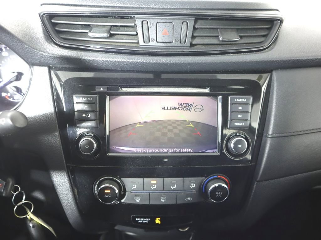 Used 2018 Nissan Rogue S image 13