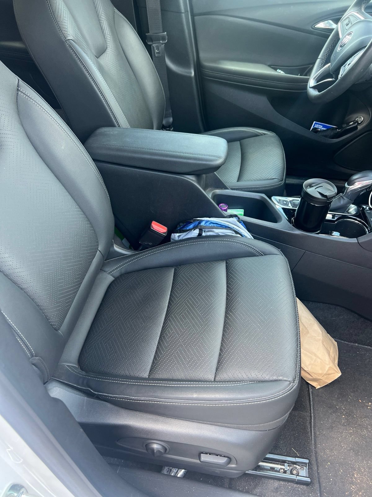 Used 2022 Buick Encore GX Essence FWD image 12