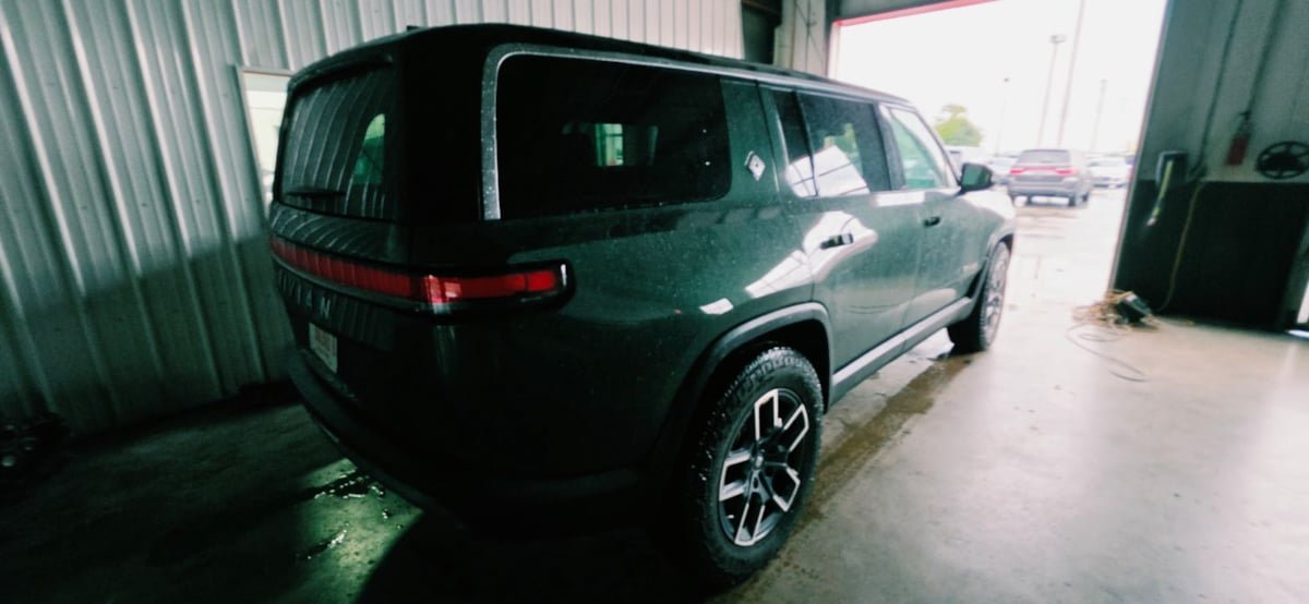 Used 2022 Rivian R1S Launch Edition AWD/4WD image 4