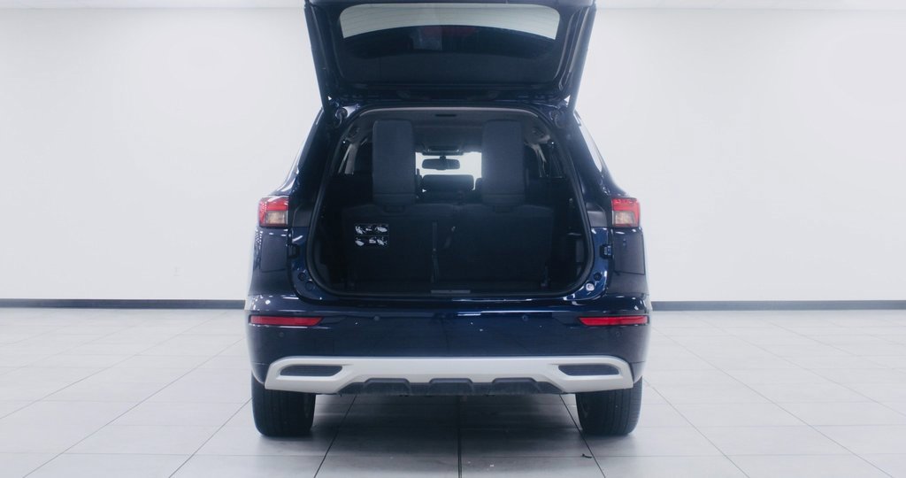 Used 2023 Mitsubishi Outlander SEL image 7