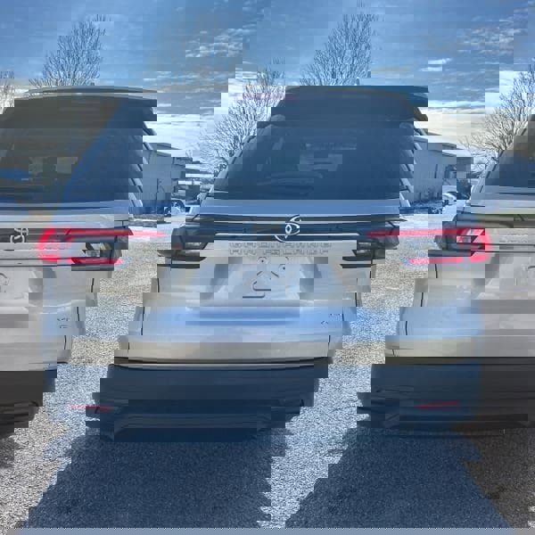 Used 2025 Toyota Grand Highlander FWD image 5