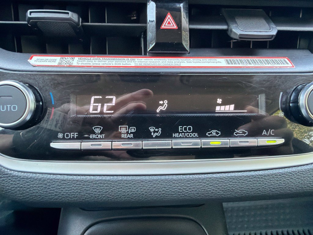 Used 2025 Toyota Corolla LE w/ Convenience Package FWD image 19