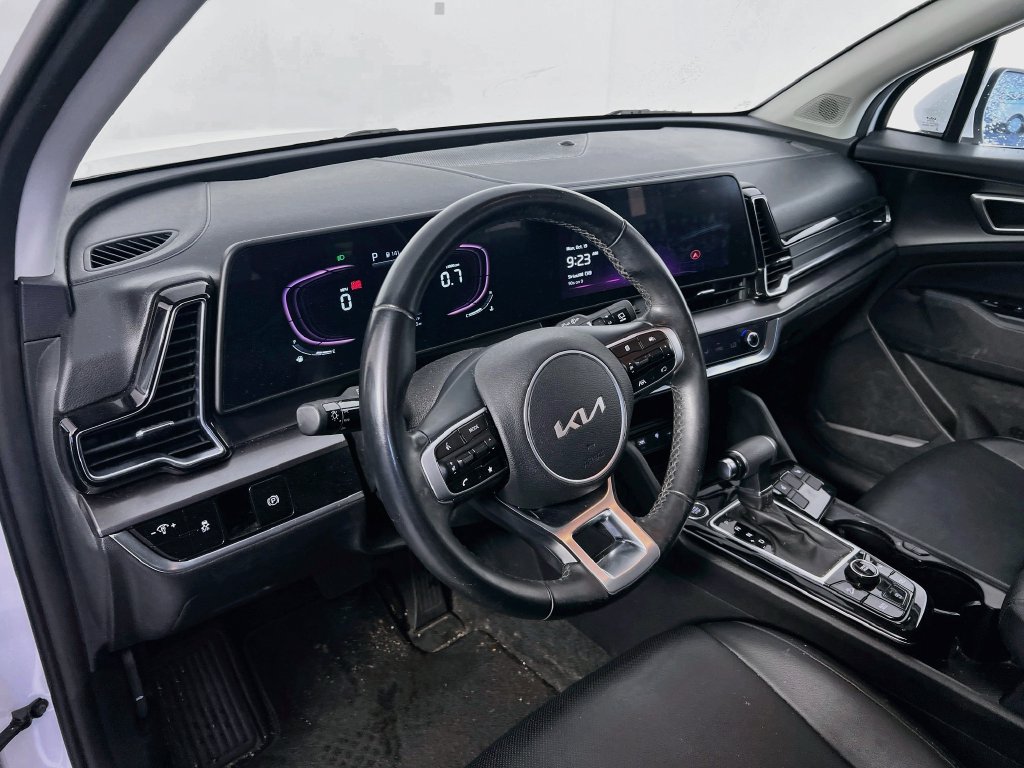 Certified 2023 Kia Sportage EX FWD image 6