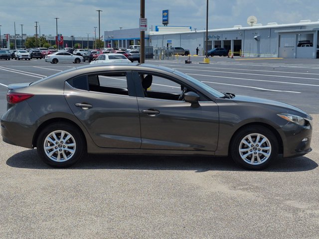 Used 2016 MAZDA MAZDA3 i Touring FWD image 4