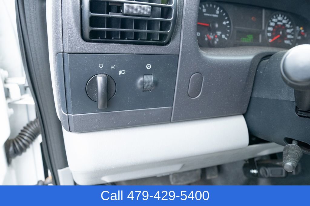 Used 2005 Ford F350 XL image 21