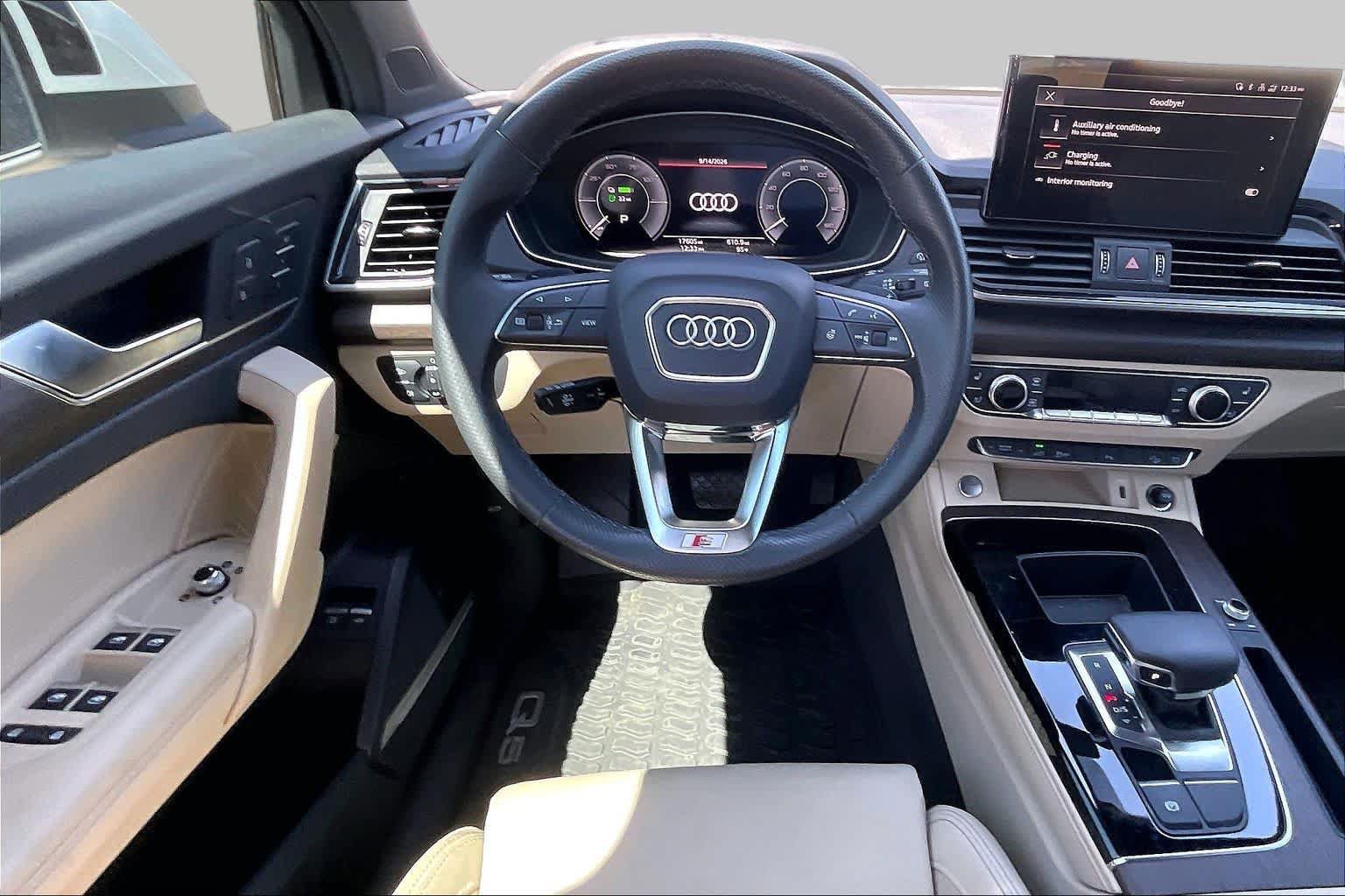 Used 2024 Audi Q5 e Premium Plus AWD/4WD image 6