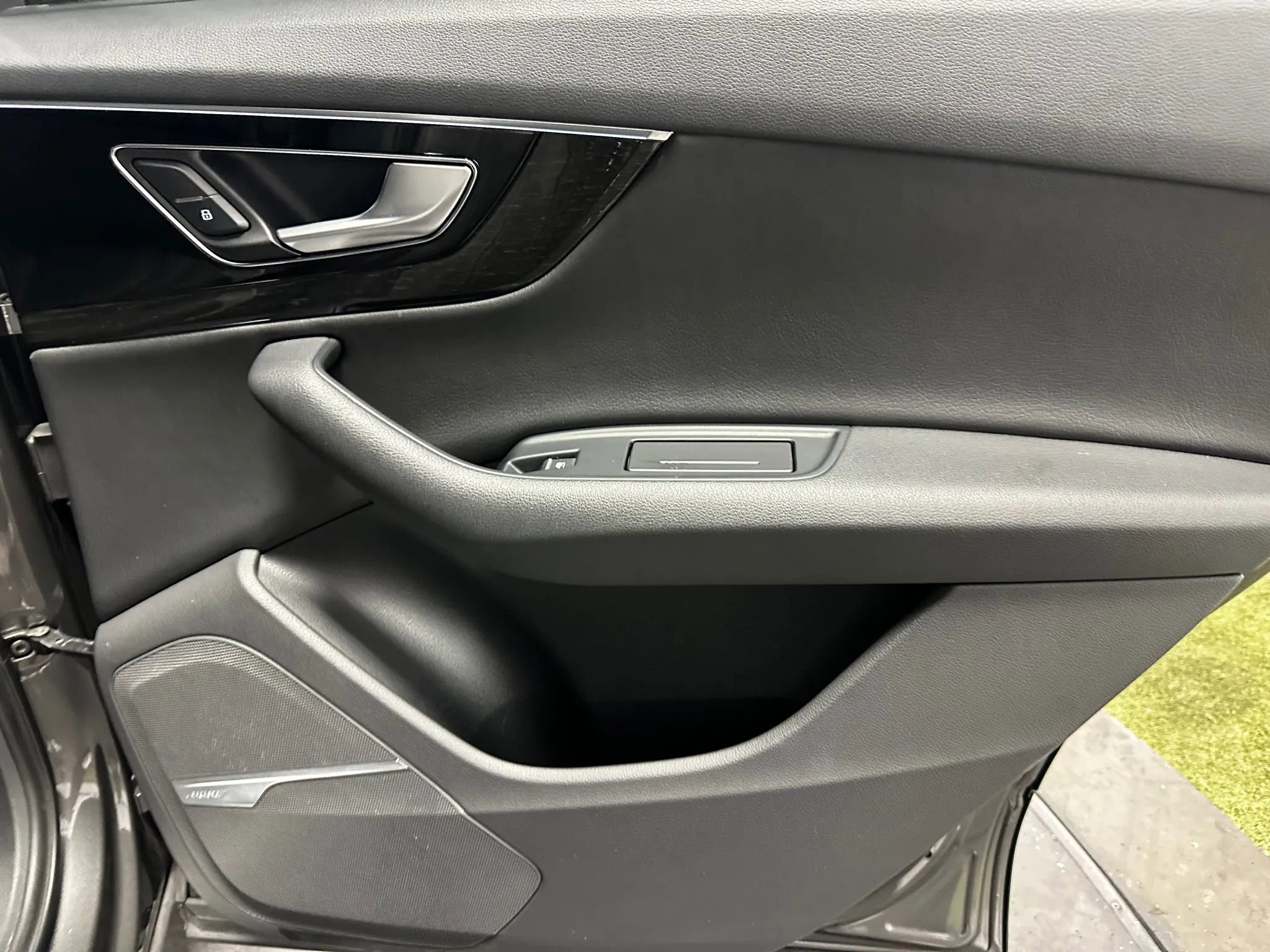 Used 2019 Audi Q7 3.0T Premium Plus w/ Premium Plus Package image 27