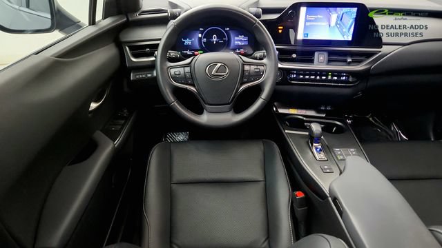 Used 2025 Lexus UX 300h FWD image 52