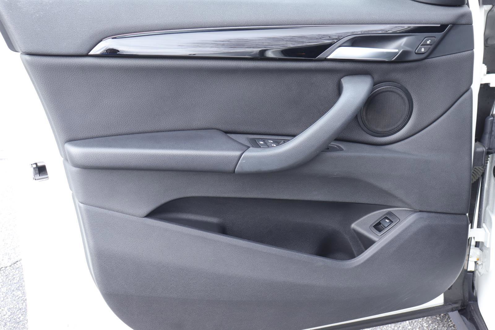 Used 2021 BMW X1 sDrive28i image 10