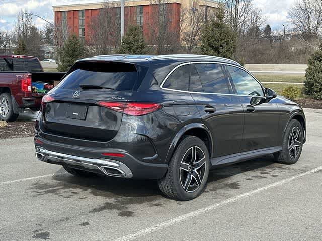 Used 2025 Mercedes-Benz GLC 300 4MATIC image 31