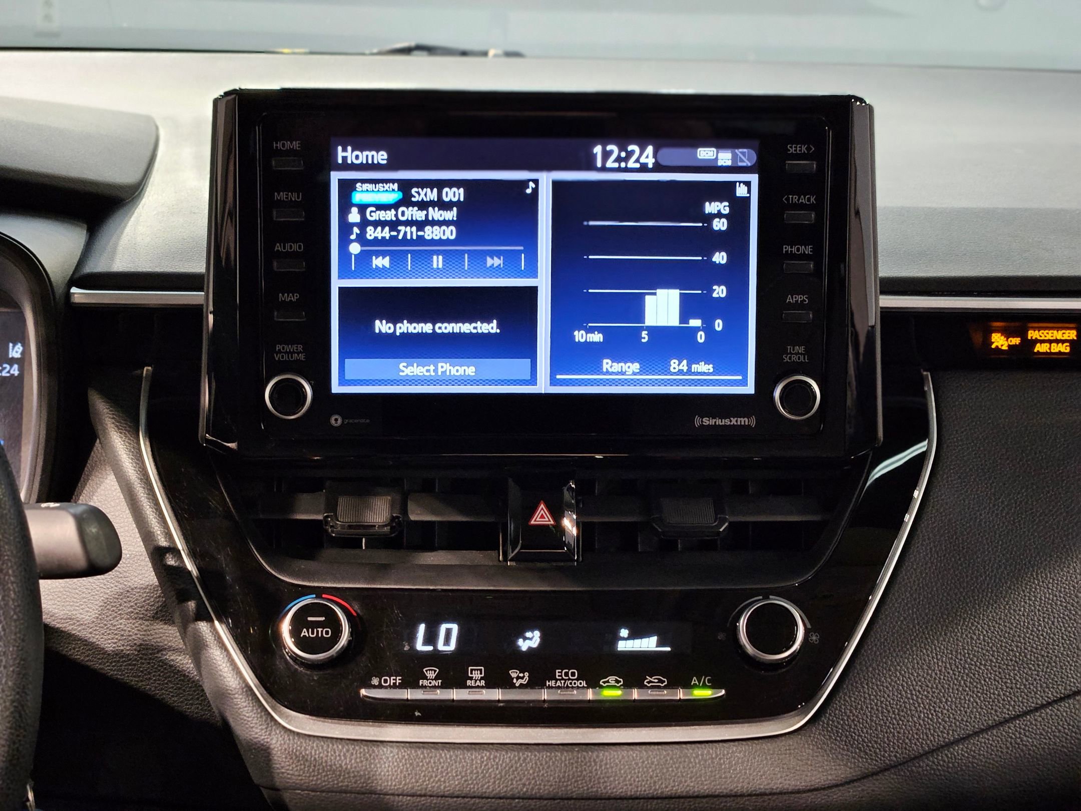 Used 2022 Toyota Corolla LE image 16