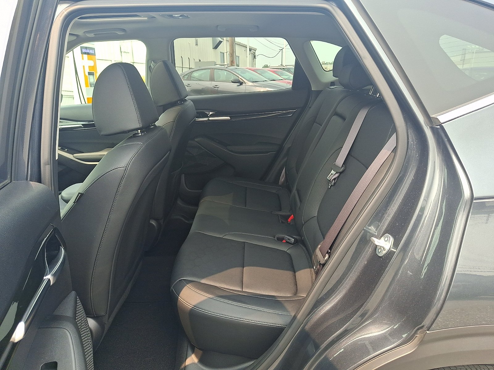 Used 2024 Kia Seltos SX w/ SX Sunroof Package AWD/4WD image 10