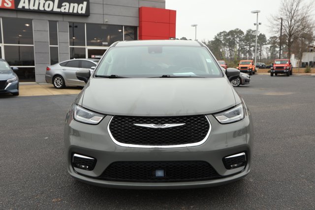 New 2026 Chrysler Voyager LX FWD image 2
