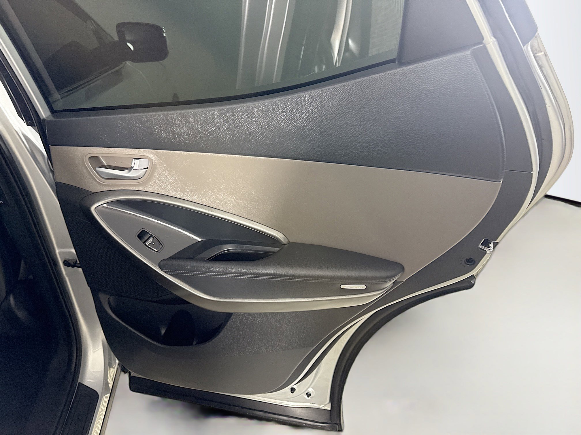 Used 2018 Hyundai Santa Fe Sport w/ 2.4L Value Package 02 FWD image 28