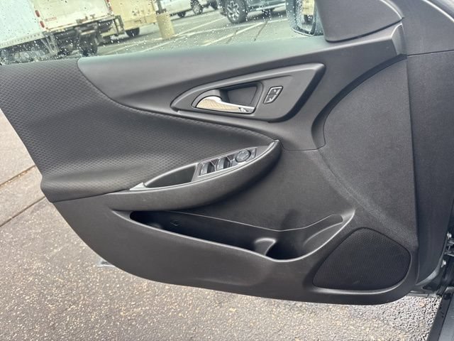 Used 2025 Chevrolet Malibu LT FWD image 15