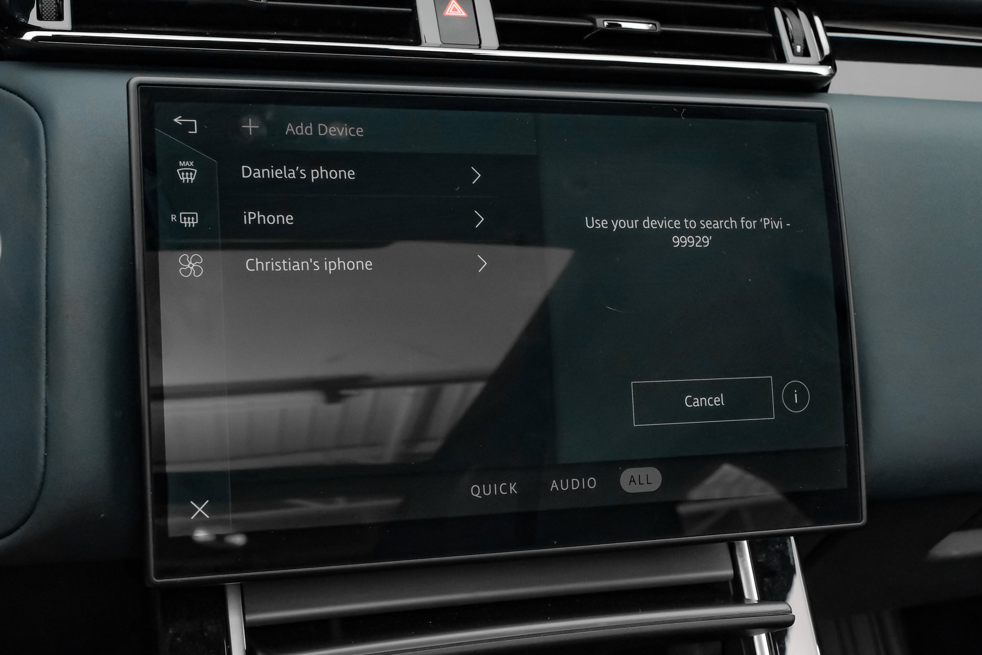 Used 2025 Land Rover Range Rover Velar Dynamic SE AWD/4WD image 31