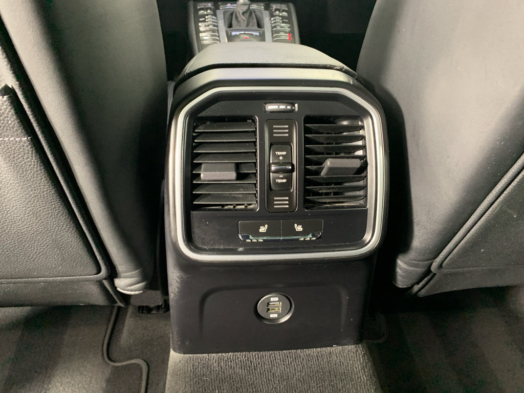 Used 2019 Porsche Macan S AWD/4WD image 33