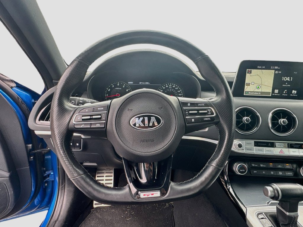 Used 2019 Kia Stinger GT1 AWD/4WD image 11