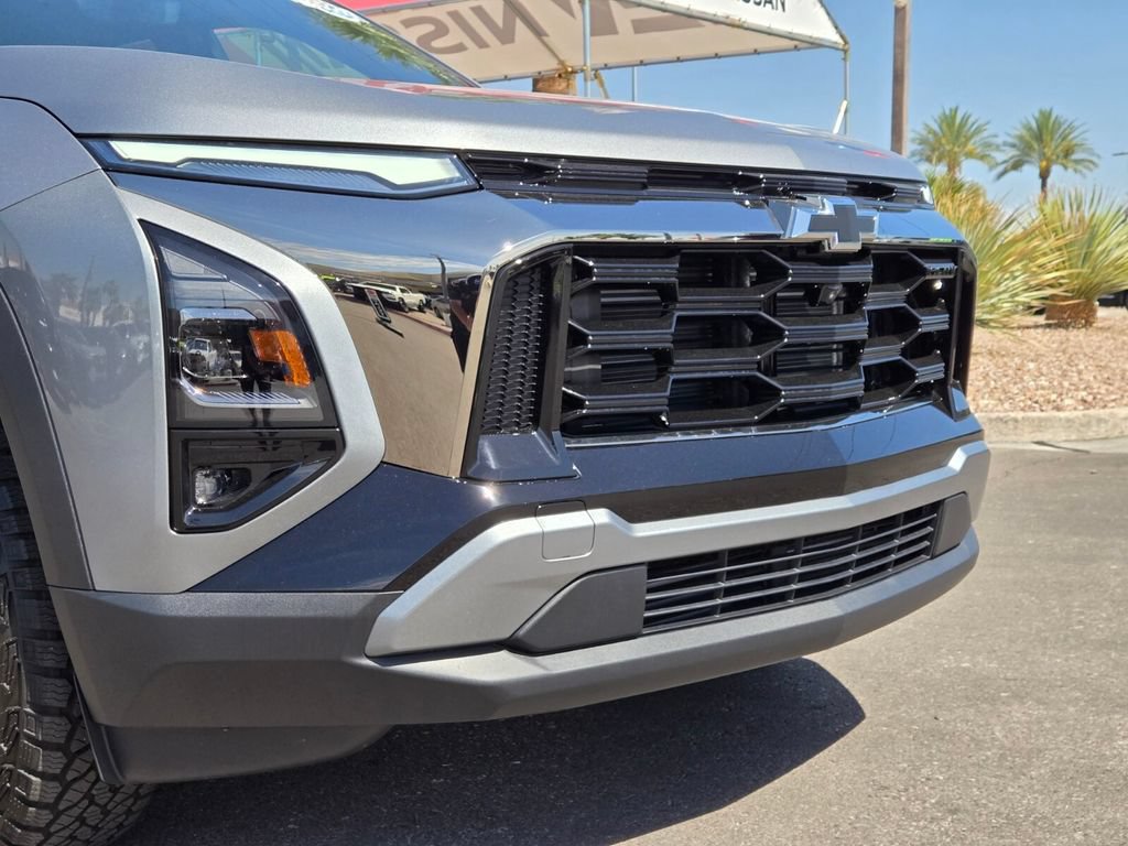 Used 2026 Chevrolet Equinox ACTIV w/ Convenience Package III AWD/4WD image 2