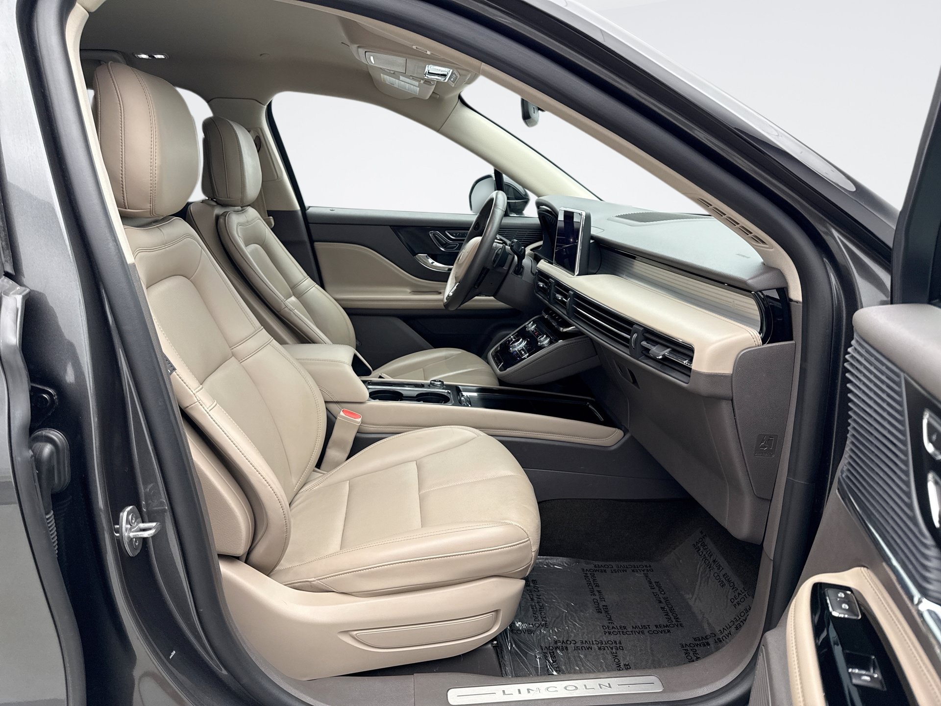 Used 2020 Lincoln Corsair AWD image 19